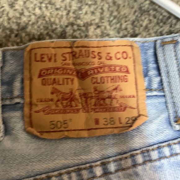 Levi’s - Picture 5 of 5